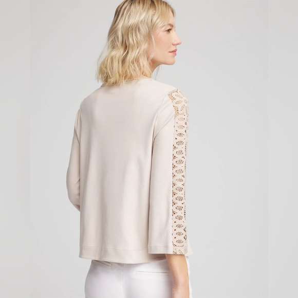 CHICO'S | Lace Cut-Out Tee SMOKEY TAUPE - Picture 4 of 13